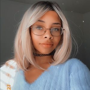 Meet your Posher, Nia